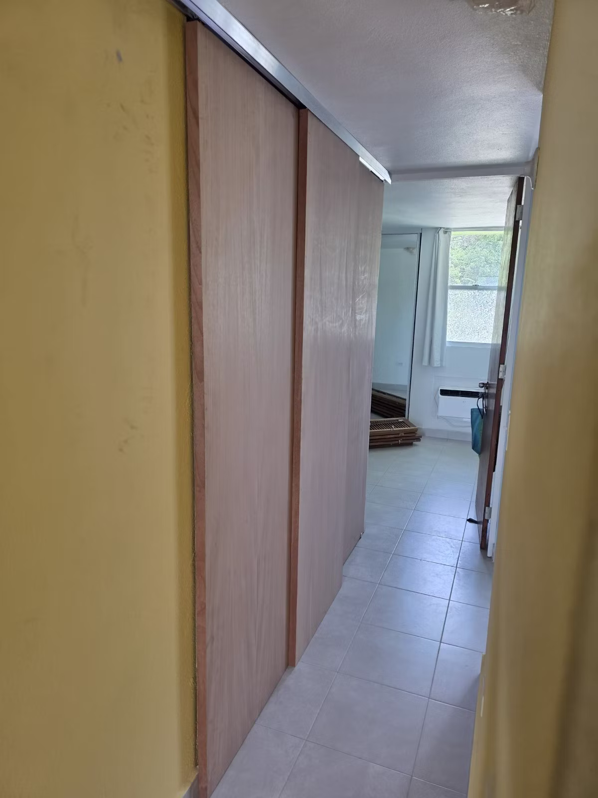 Sliding Door 5